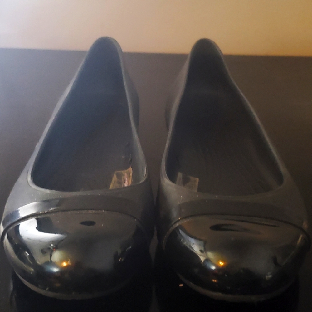 Crocs | Women's Size 7 | Cap Toe | Ballet | Slides | Work | Flats NWOT